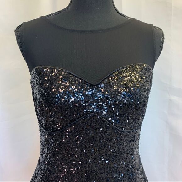 Bebe Black sequin stretchy peplum mini clubwear cocktail dress size medium - Picture 7 of 16